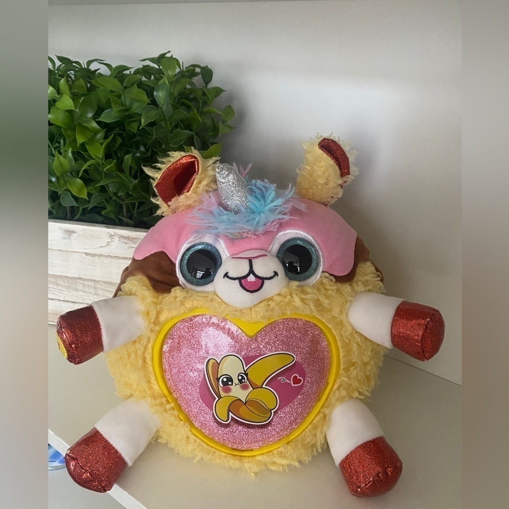 Nana Llamacorn Rainbocorns Zuru Sweet Shake Surprise Banana Split Plush Stuffed
